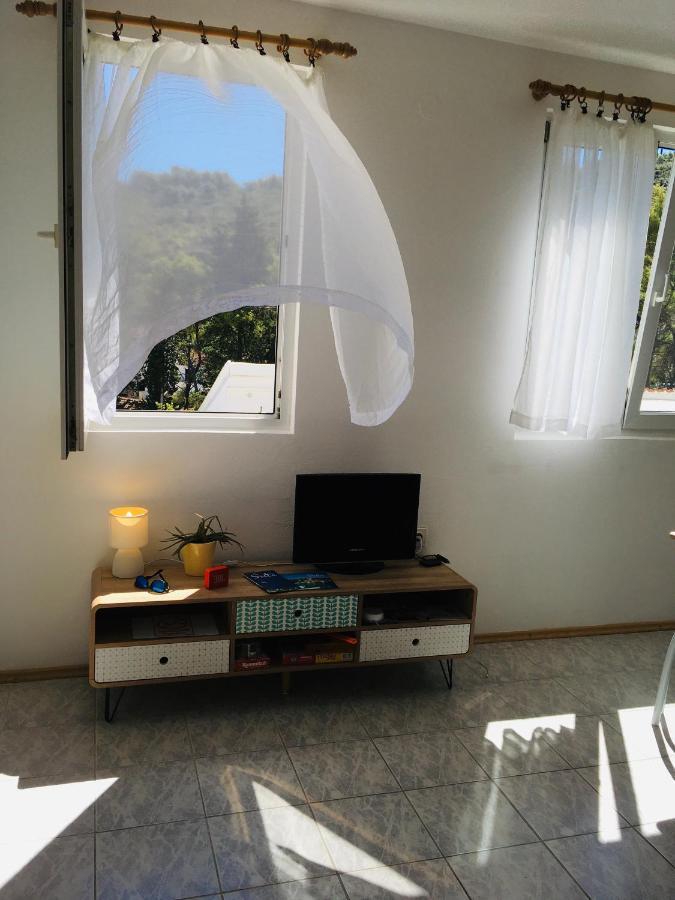 Solenta - Sunny & Bright Apartment Near Beach W Self Checkin Necujam Luaran gambar