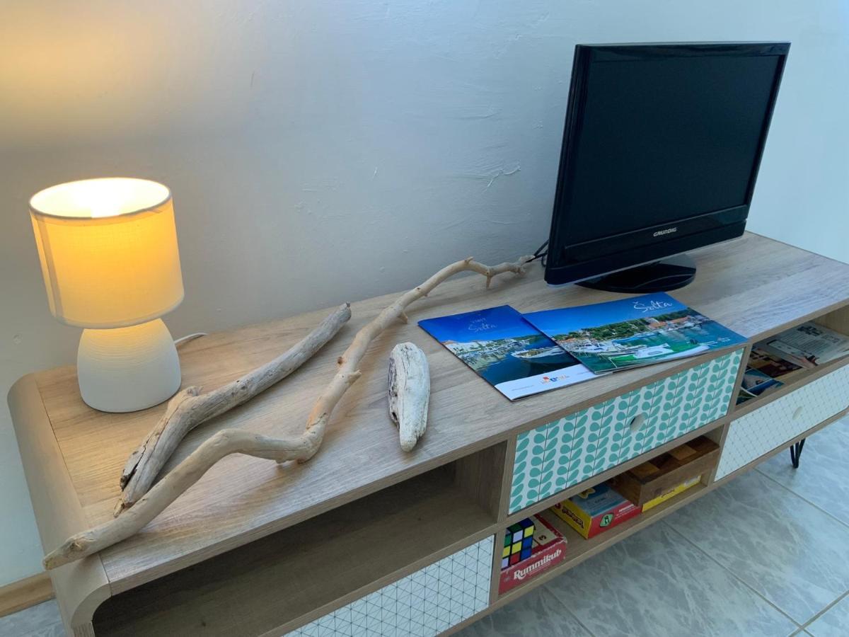 Solenta - Sunny & Bright Apartment Near Beach W Self Checkin Necujam Luaran gambar