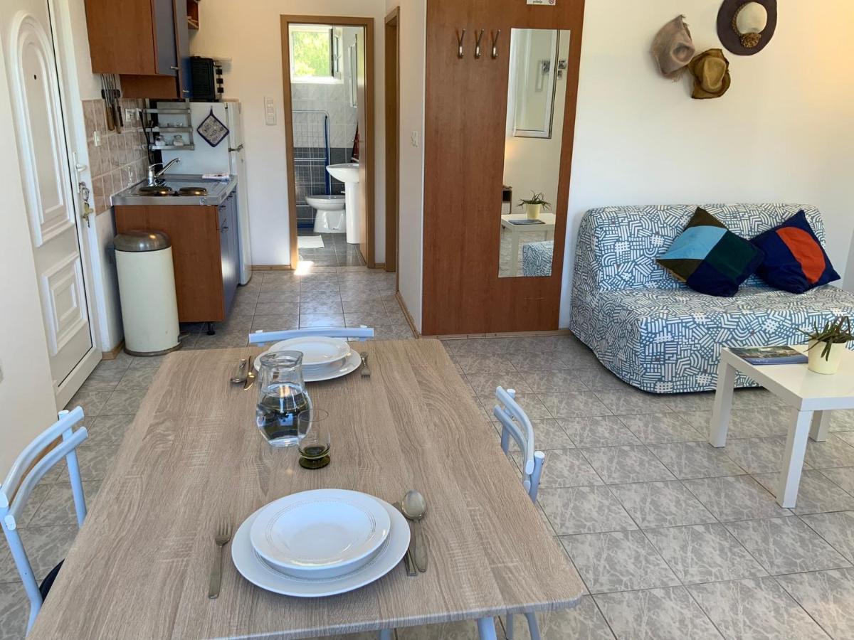 Solenta - Sunny & Bright Apartment Near Beach W Self Checkin Necujam Luaran gambar