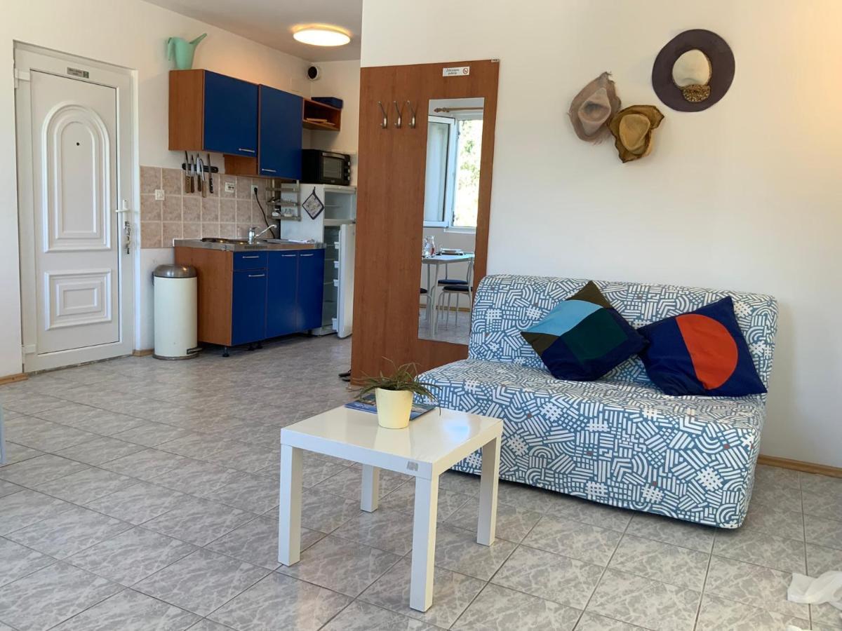 Solenta - Sunny & Bright Apartment Near Beach W Self Checkin Necujam Luaran gambar